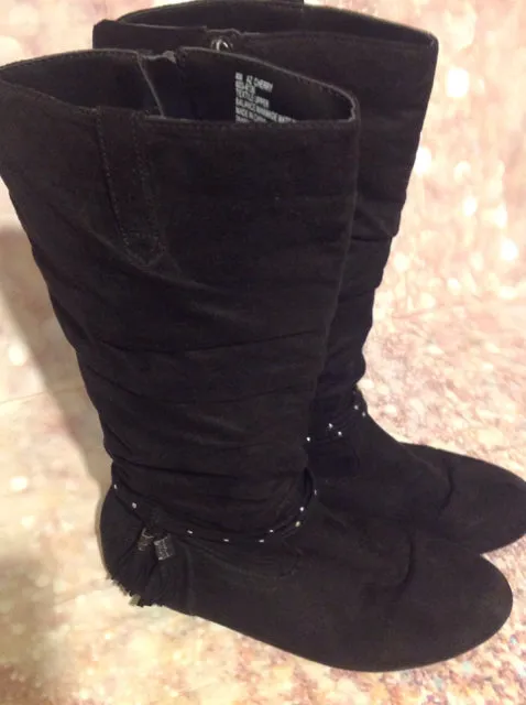 Arizona Black & Silver Boots Size 4