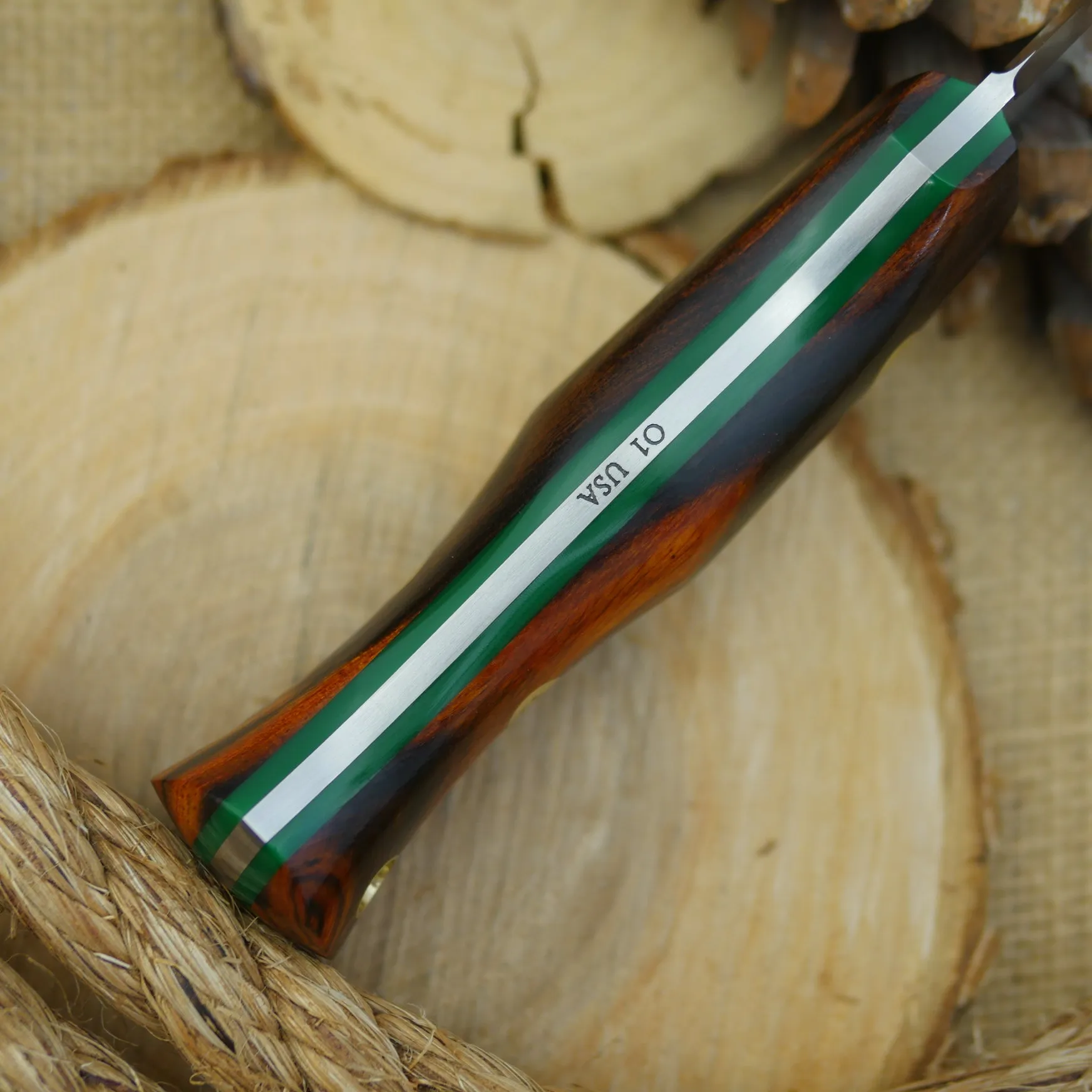 Classic: Ironwood & Thick Green