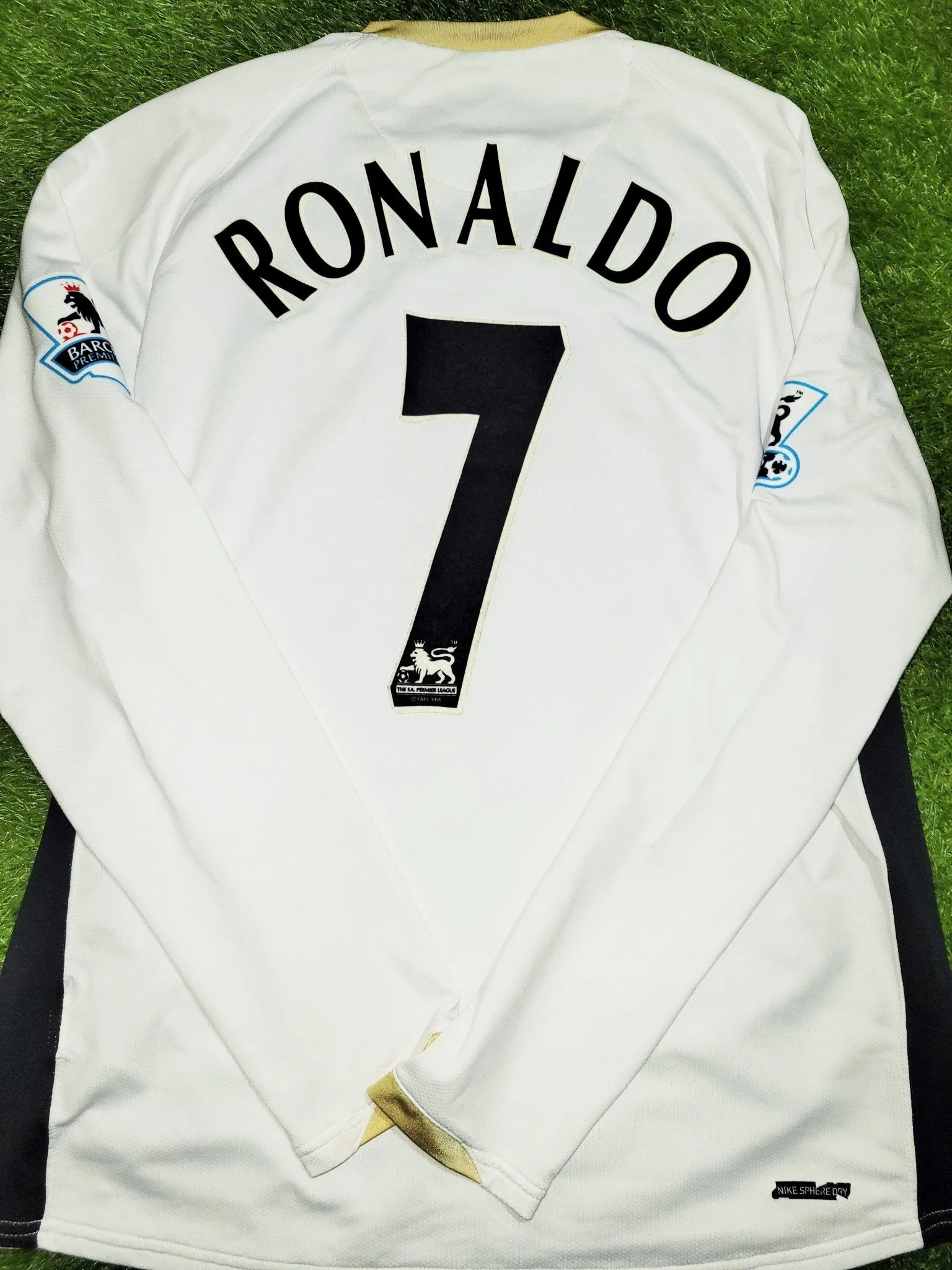 Cristiano Ronaldo Manchester United 2006 2007 Away Long Sleeve Soccer Jersey L SKU# H6SYS 146818