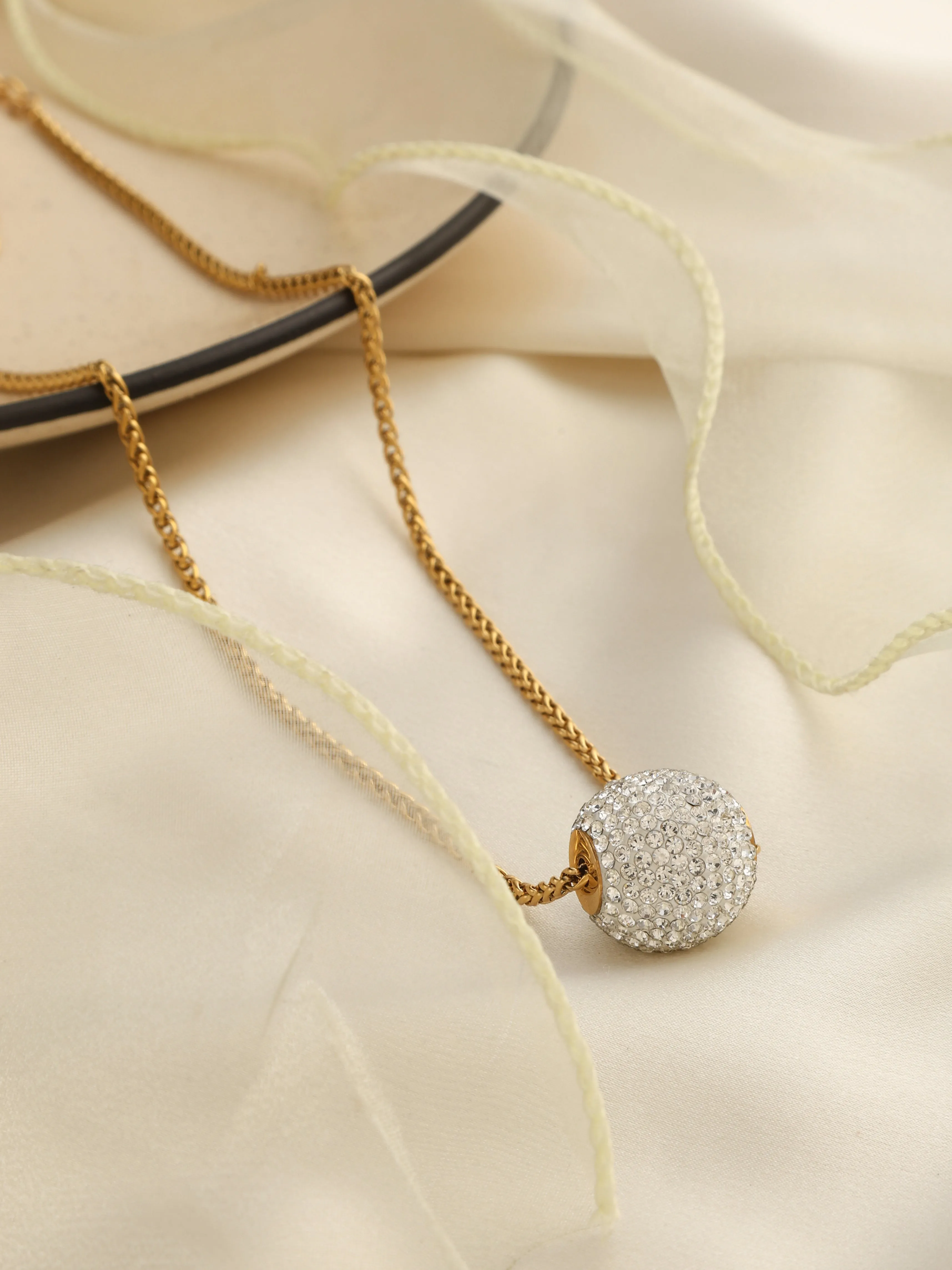 Elegant Pop Ball Necklace