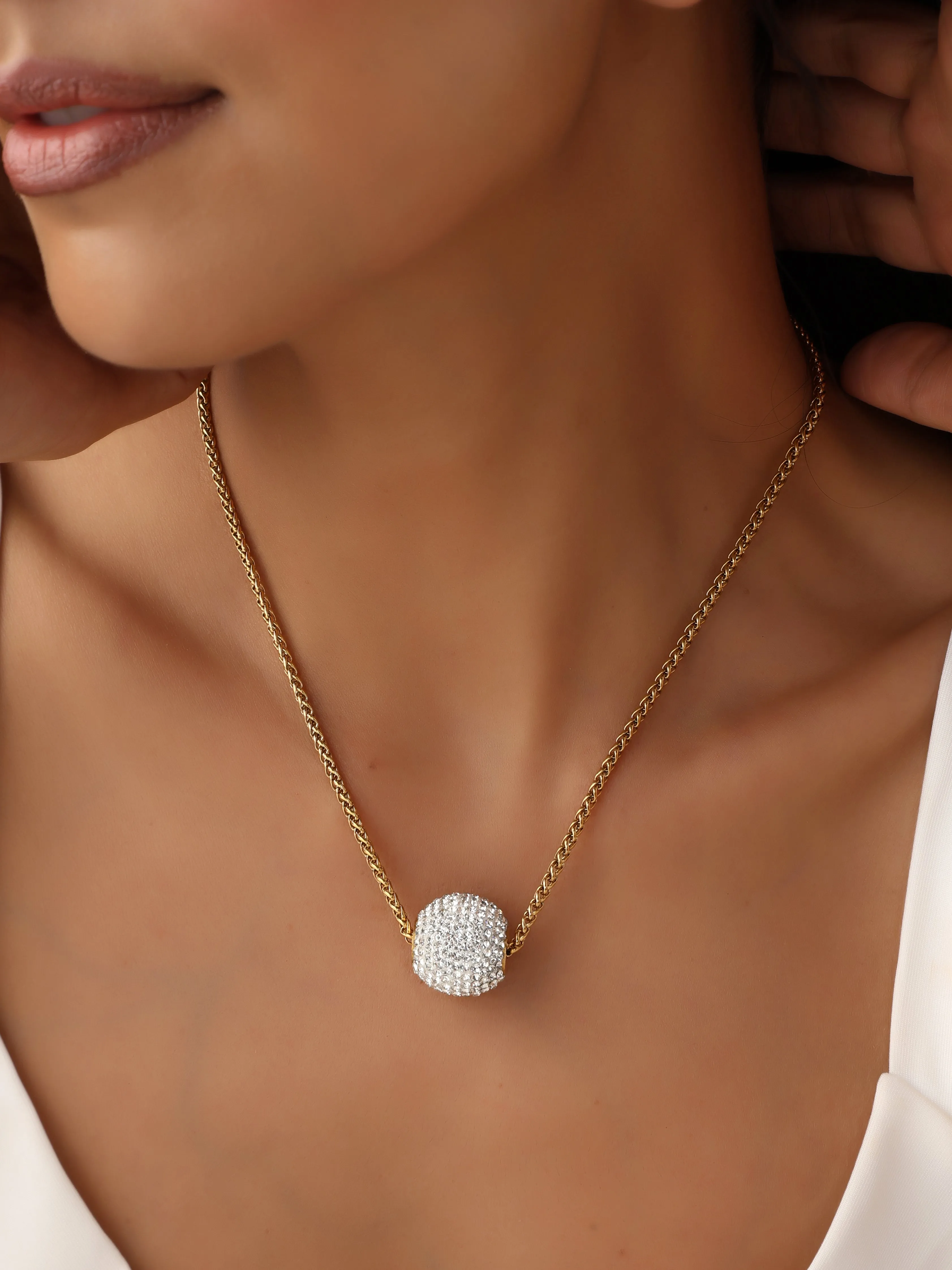 Elegant Pop Ball Necklace