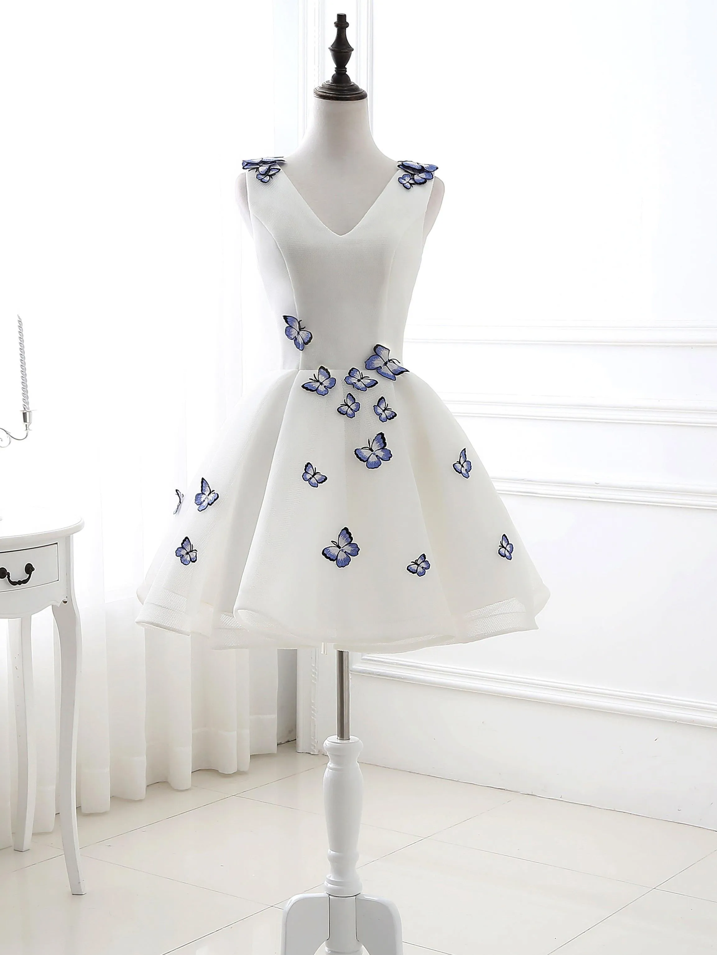 Elegant Sleeveless V-Neck White Homecoming Dress With Blue Butterflies Short Prom Dress AS12426