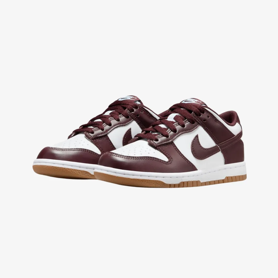 gradeschool nike dunk low (white/burgundy crush)