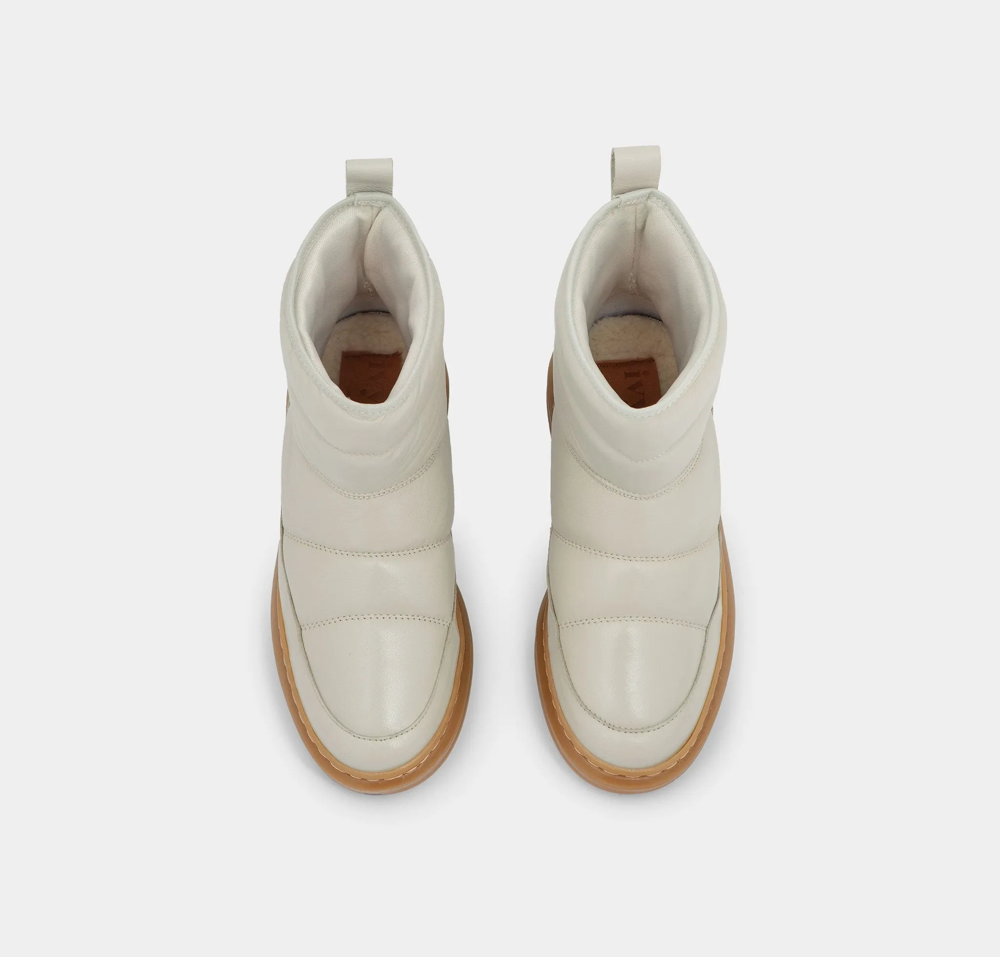 Off-White Unisex Moon Boots for Maximum Comfort and Style