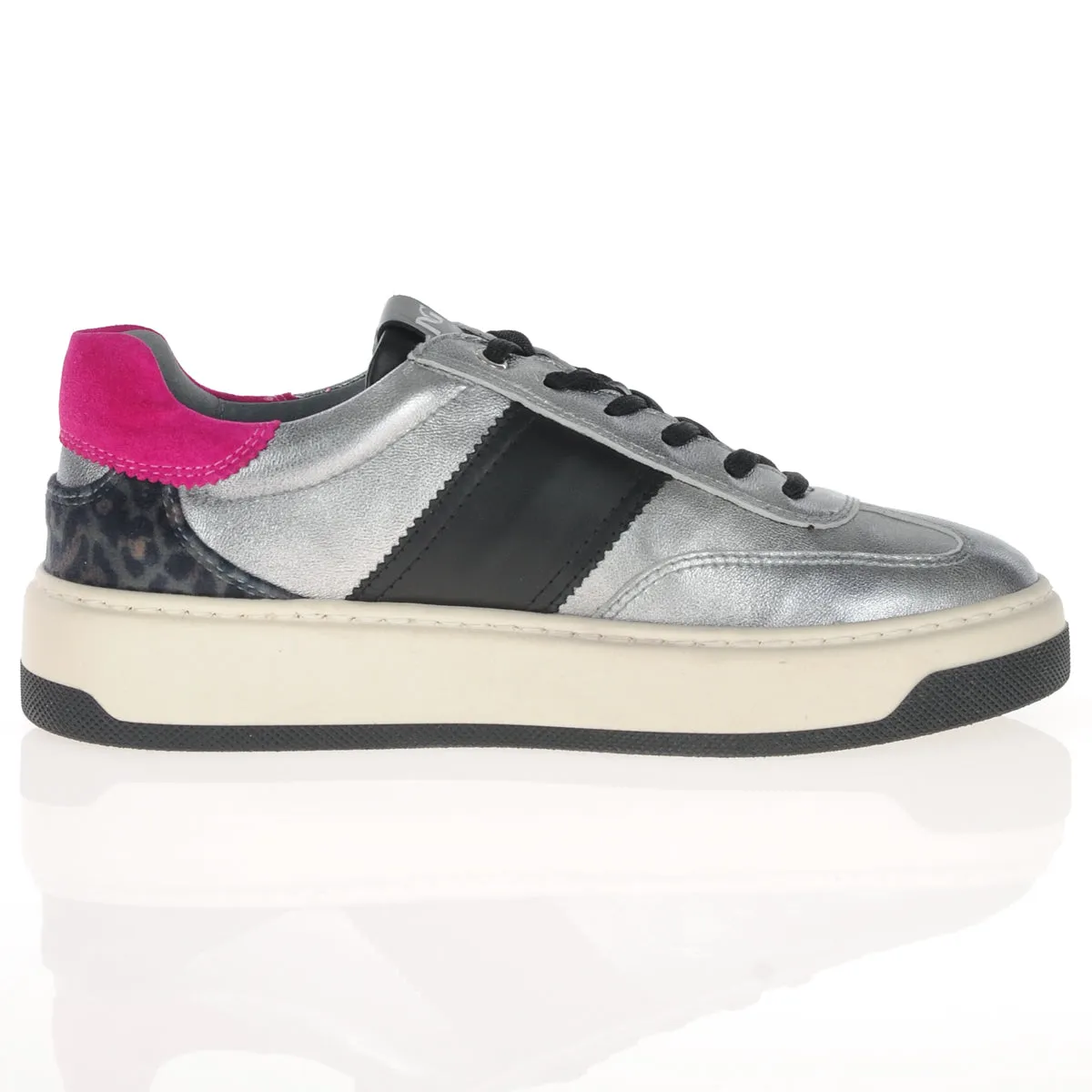 Nero Giardini Leather Trainers With Colour Block Heel