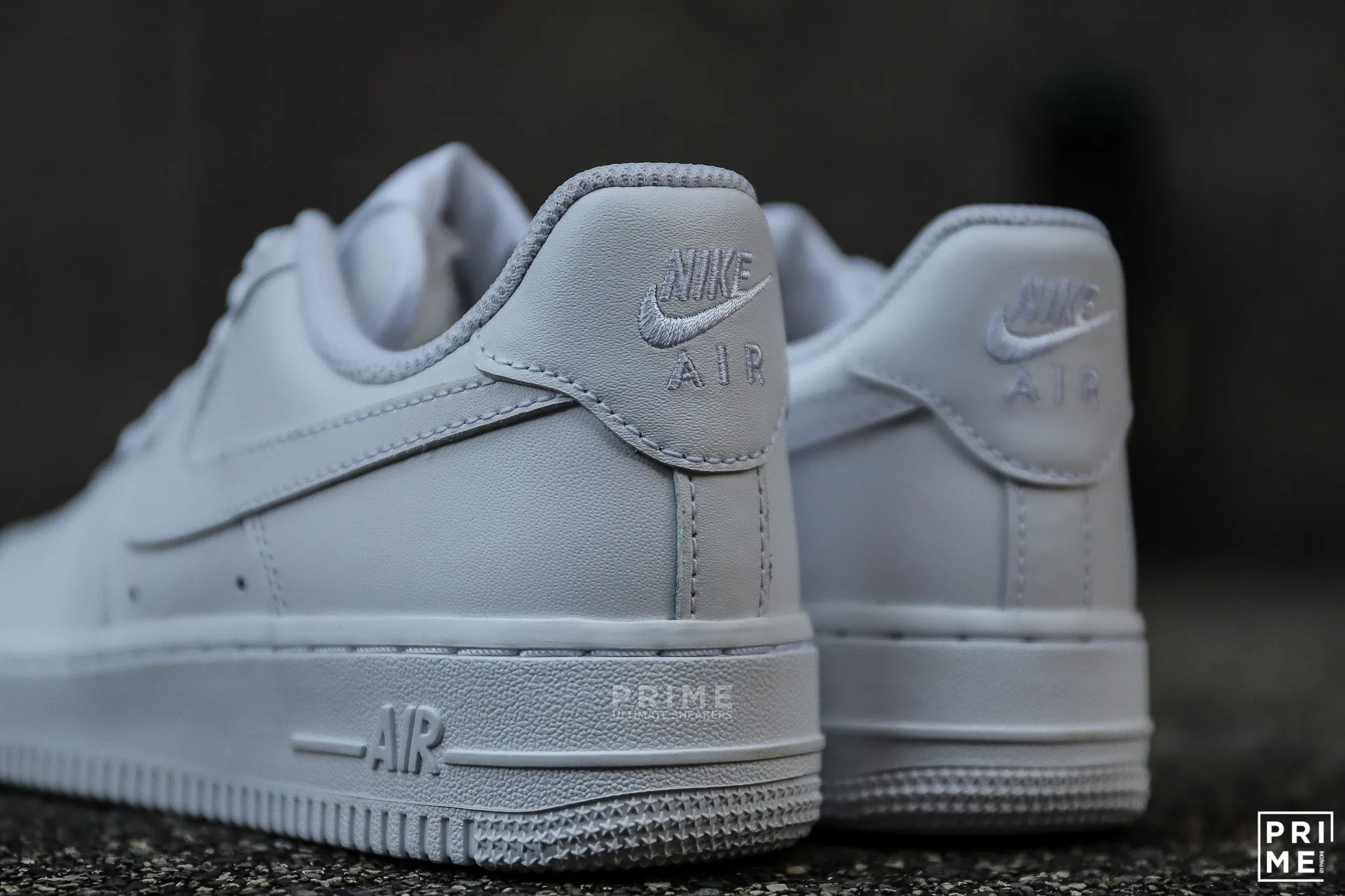 NIKE    AIR FORCE 1  White / White  (DD8959 100)